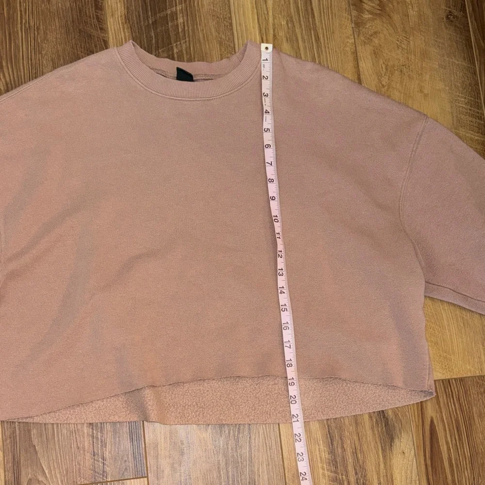 5/$25🌼 Wild Fable Tan Cut-Cropped Crewneck Sweatshirt size XL